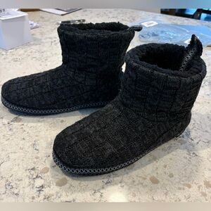 Original Muk Luks slippers